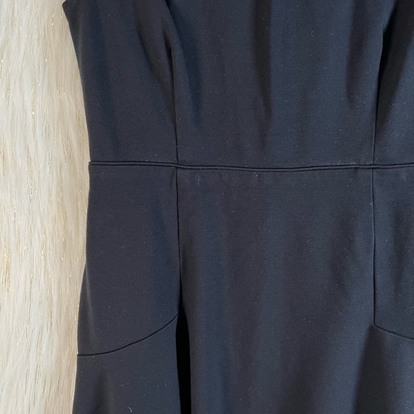 Banana Republic Womens A Line Dress Black Stretch Cap Sleeve Knit Petites 8P - Picture 3 of 7